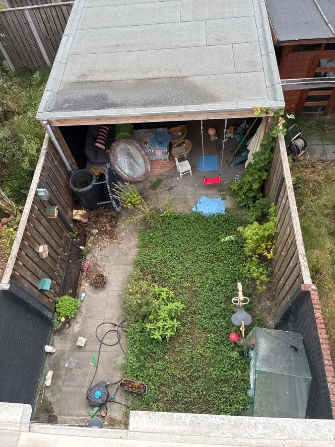 Small lawn courtyard, from above: the garden before