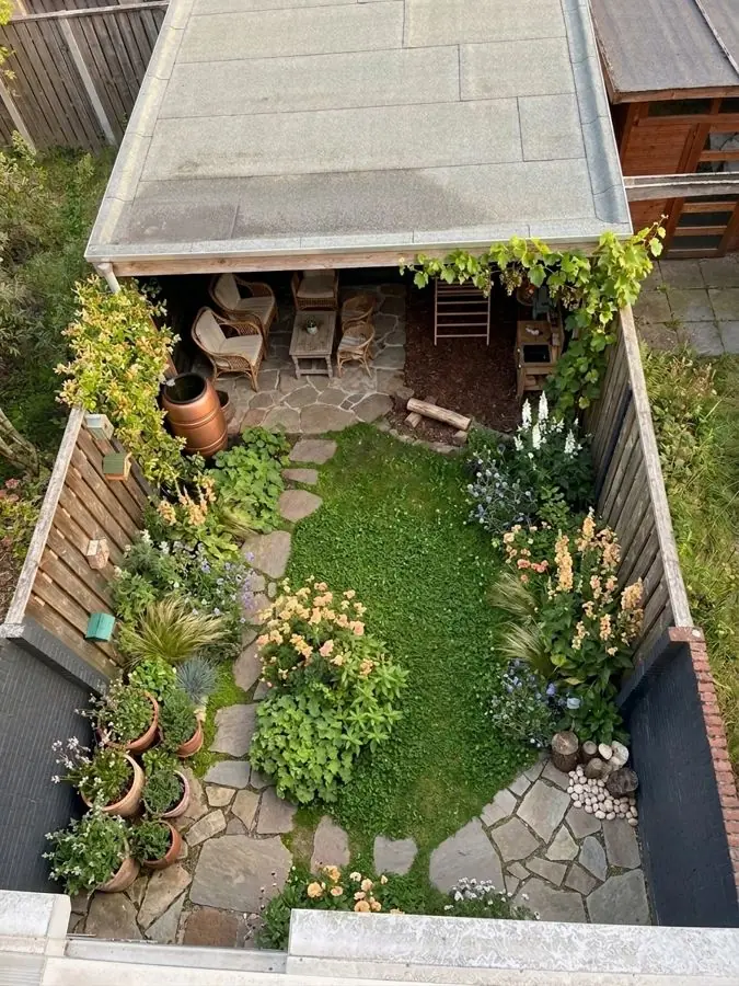 Small lawn courtyard, from above, redesigned